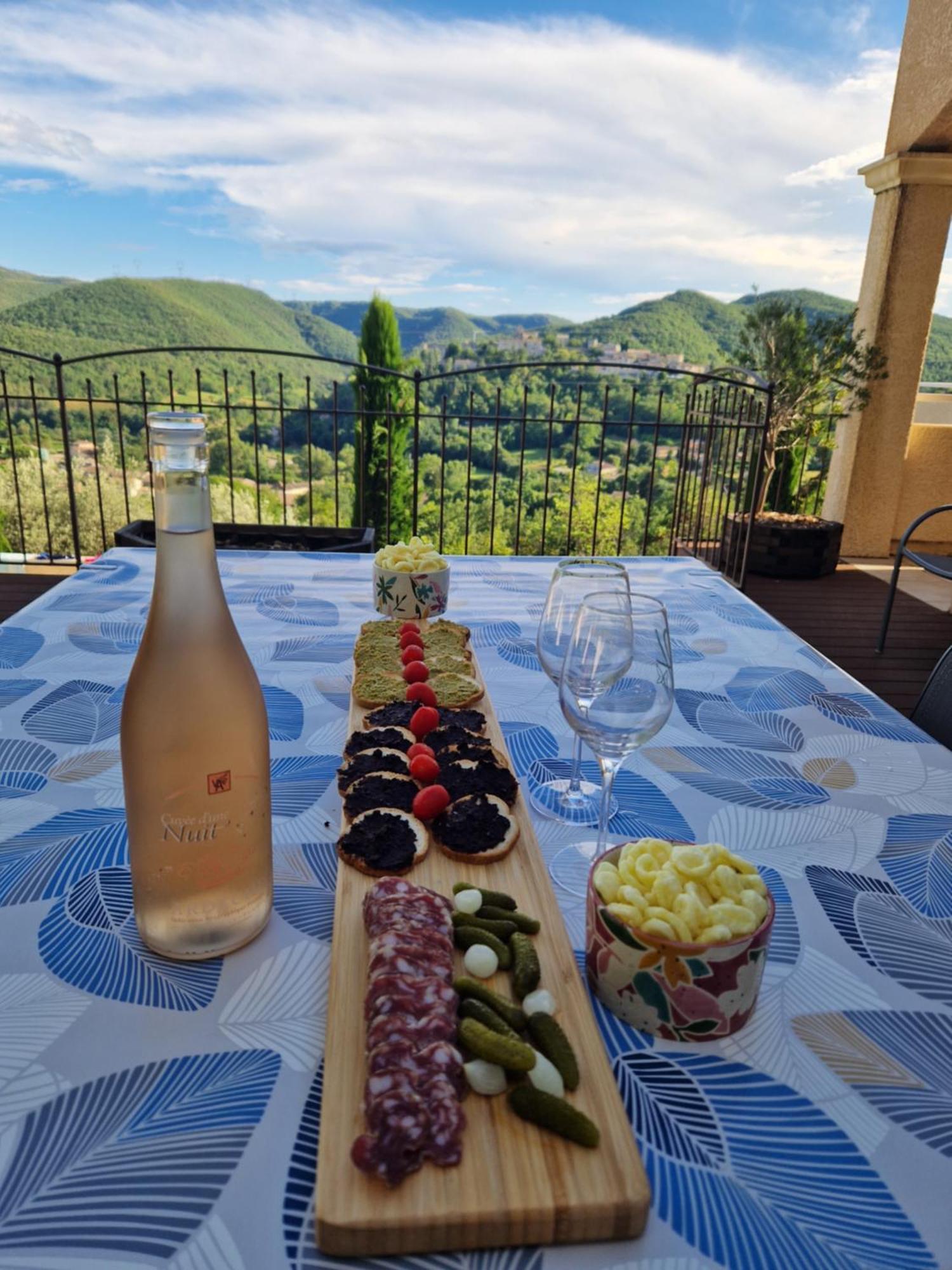 Les Restanques De Camelie Hotel Saint-Thomé Екстериор снимка