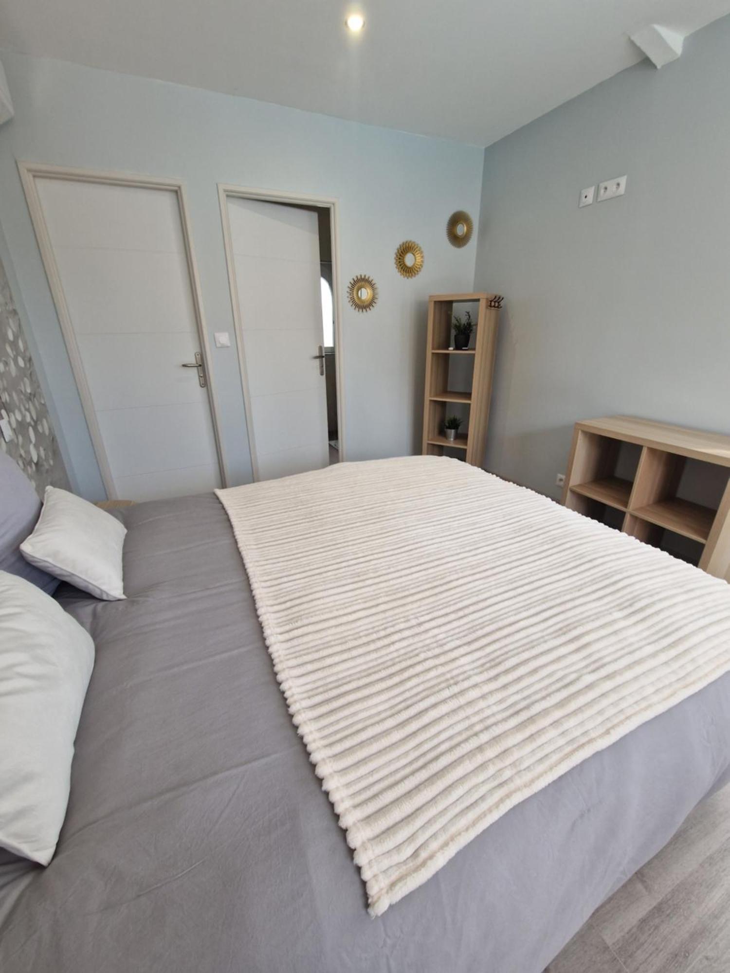 Les Restanques De Camelie Hotel Saint-Thomé Екстериор снимка