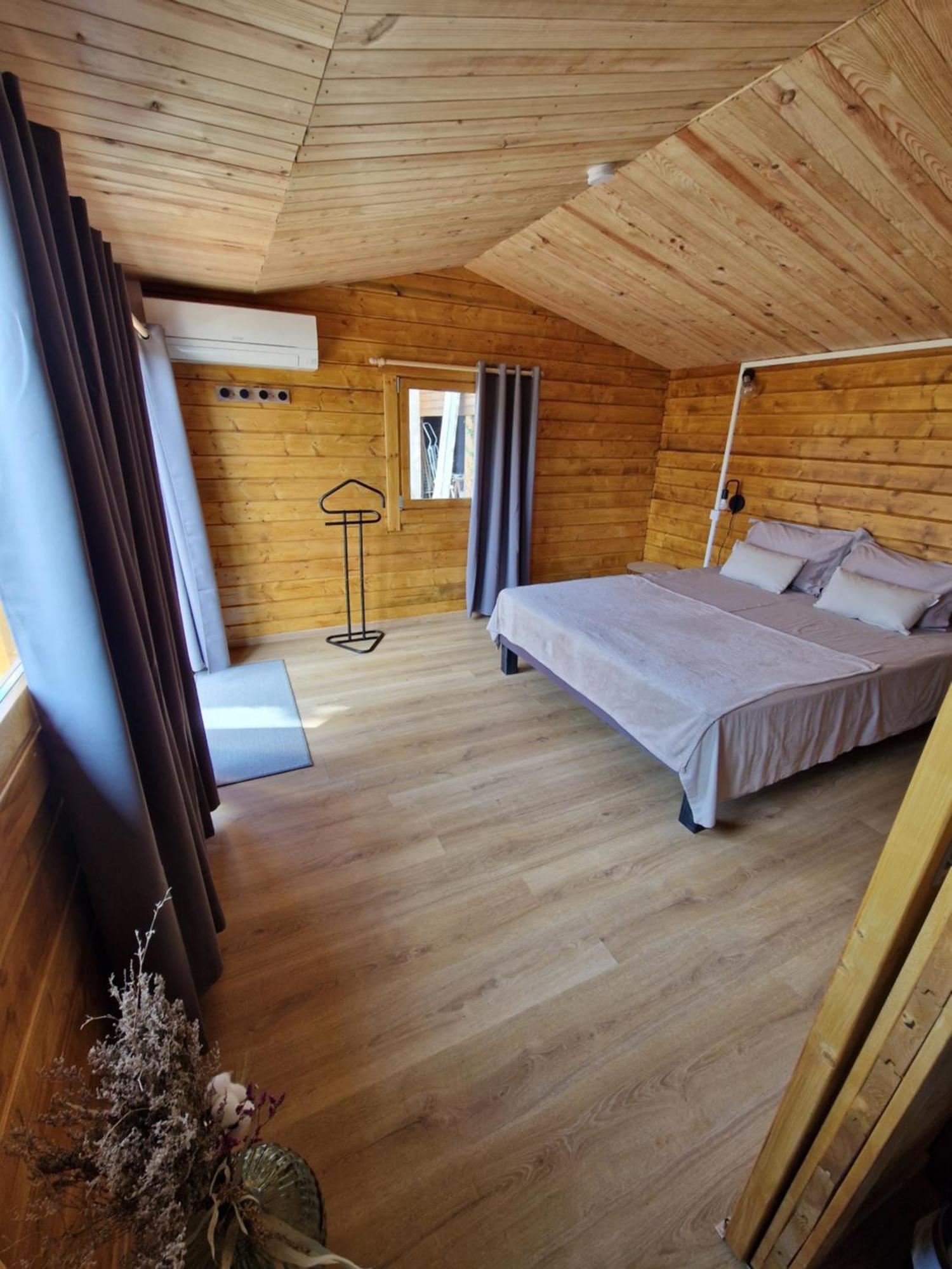 Les Restanques De Camelie Hotel Saint-Thomé Екстериор снимка